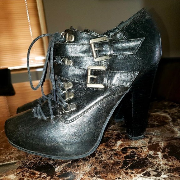 BAMBOO Shoes - Bamboo brand Booties Sz 10